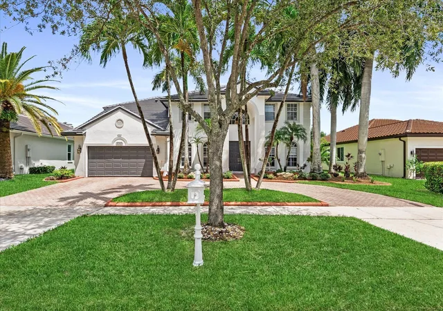 Photo 3 of Single family home for sale at 16363 Segovia Cir S, Fort Lauderdale, FL 33331 | MLS# B26072205 | Listing updated on 2026-09-14