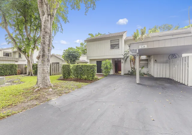Photo 1 of Townhouse for sale at 534 Deer Crk Wildwood Ln E #534, Deerfield Beach, FL 33442 | MLS# B26072197 | Listing updated on 2026-10-04