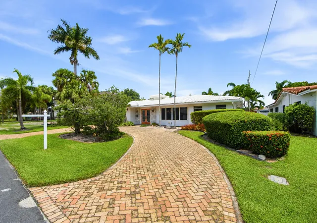 Photo 4 of Single family home for sale at 4710 NE 27th Avenue, Fort Lauderdale, FL 33308 | MLS# B26072234 | Listing updated on 2026-09-13