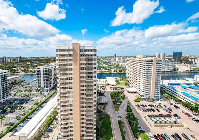Photo 4 of Condo for sale at 1980 S Ocean Dr #22P, Hallandale Beach, FL 33009 | MLS# B26072247 | Listing updated on 2026-09-14
