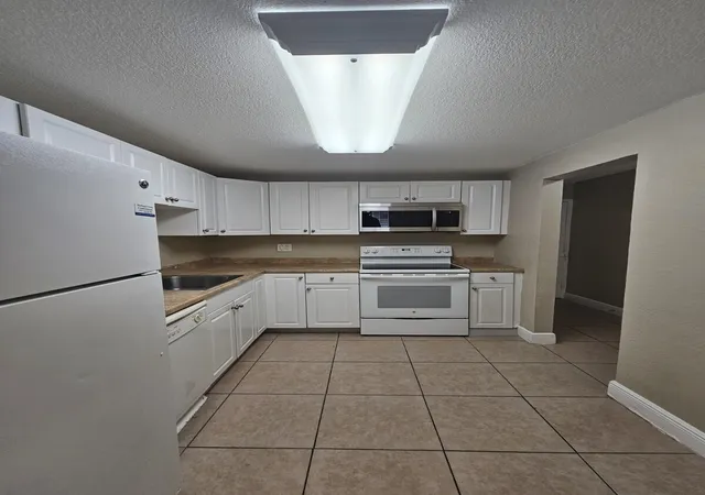 Photo 4 of Condo for sale at 4324 NW 9th Avenue #6-1C, Deerfield Beach, FL 33064 | MLS# B26072311 | Listing updated on 2026-09-15