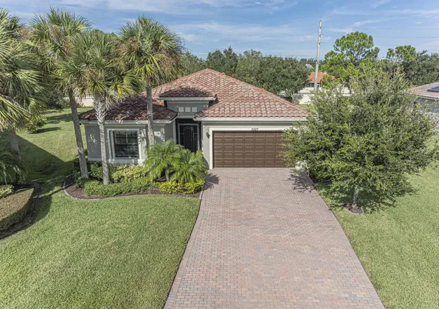 Photo 1 of Single family home for sale at 5527 57th Way, Vero Beach, FL 32967 | MLS# B26072342 | Listing updated on 2026-10-05