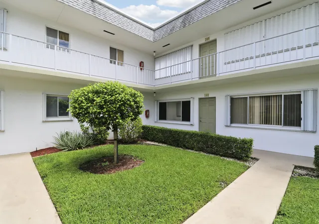 Photo 3 of Condo for sale at 3040 Lake Osborne Dr #109, Lake Worth Beach, FL 33461 | MLS# B26072394 | Listing updated on 2026-09-14
