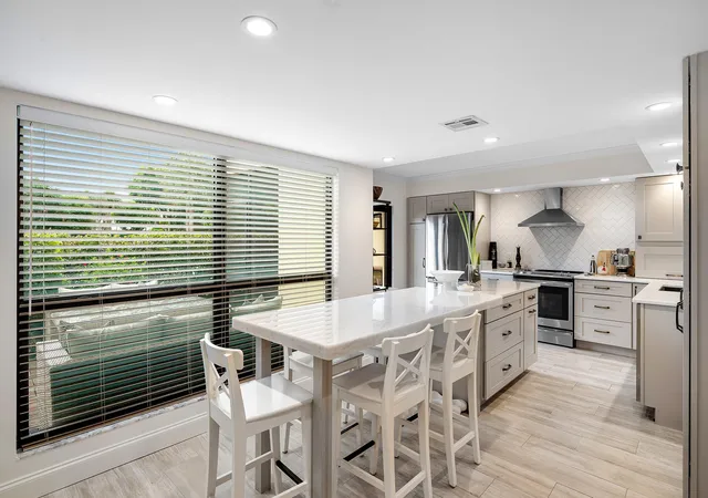 Listing Photo 4 - Condo for sale in building located at 3689 Quail Ridge Dr N, Boynton Beach, FL 33436 - Unit #Bobwhite B