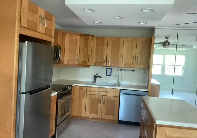 Listing Photo 4 - Condo for sale in building located at 2044 Durham B, Deerfield Beach, FL 33442