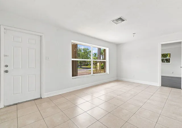 Photo 3 of Single family home for sale at 399 Sw 14th Street, Deerfield Beach, FL 33441 | MLS# B26072508 | Listing updated on 2026-09-14