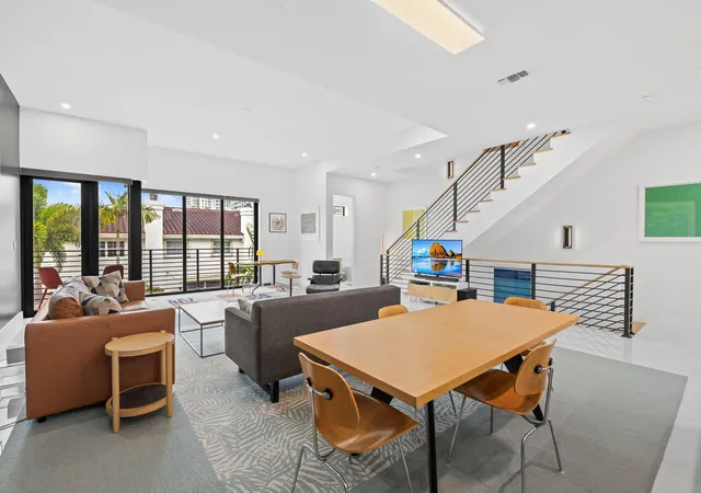 Photo 2 of Townhouse for sale at 818 Ne 2nd Street, Fort Lauderdale, FL 33301 | MLS# B26072566 | Listing updated on 2026-09-23
