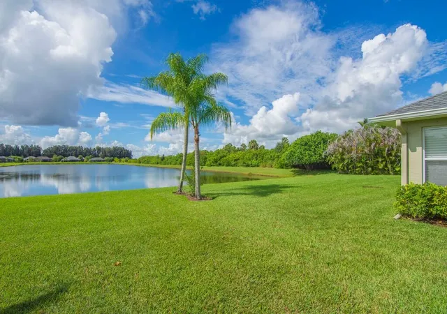Photo 4 of Single family home for sale at 5625 Riverboat Cir SW, Vero Beach, FL 32968 | MLS# B26072587 | Listing updated on 2026-09-23