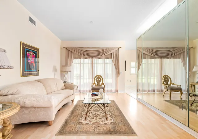 Photo 4 of Condo for sale at 7927 Exeter Blvd E, Tamarac, FL 33321 | MLS# B26072620 | Listing updated on 2026-09-14