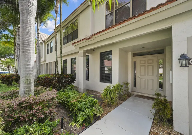 Condo for sale at 5780 Coach House Cir #C, Boca Raton, FL 33486 | MLS# B26072700