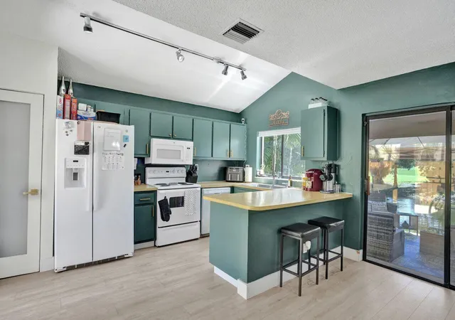 Photo 3 of Townhouse for sale at 734 NW 132nd Terrace, Plantation, FL 33325 | MLS# B26072705 | Listing updated on 2026-09-13
