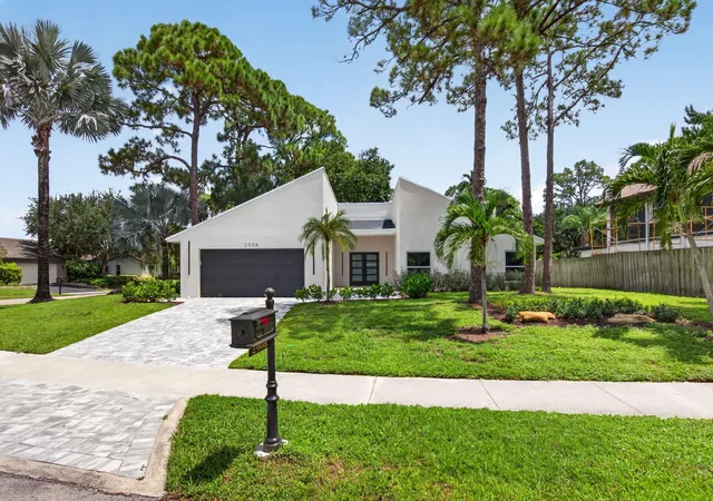 Photo 3 of Single family home for sale at 2908 Nw 24th Way, Boca Raton, FL 33431 | MLS# B26072737 | Listing updated on 2026-10-07