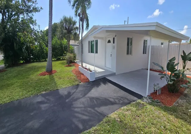 Photo 1 of Single family home for sale at 160 Ne 60th Street, Fort Lauderdale, FL 33334 | MLS# B26072738 | Listing updated on 2026-09-16