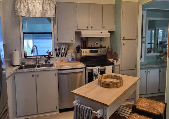 Photo 3 of Manufactured home for sale at 1694 Booth Bay Ct, Fort Pierce, FL 34945 | MLS# B26072750 | Listing updated on 2026-09-15