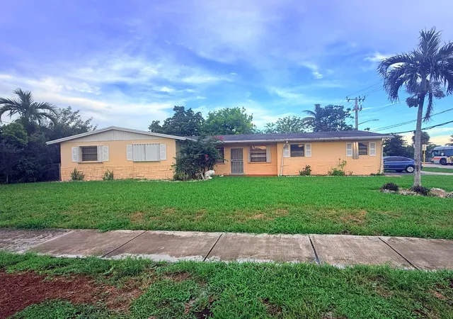 Single family home for sale at 1600 NW 47th Avenue, Lauderhill, FL 33313 | MLS# B26072827