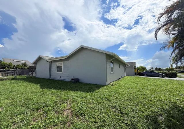 Photo 3 of Single family home for sale at 10431 Carmen Ln, Royal Palm Beach, FL 33411 | MLS# B26072870 | Listing updated on 2026-09-16
