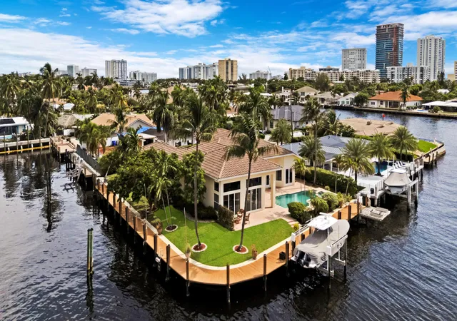 Photo 1 of Single family home for sale at 2761 Se 9th Street, Pompano Beach, FL 33062 | MLS# B26072880 | Listing updated on 2026-09-15