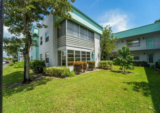 Photo 3 of Condo for sale at 396 Monaco Ct #396-I, Delray Beach, FL 33446 | MLS# B26072899 | Listing updated on 2026-09-15