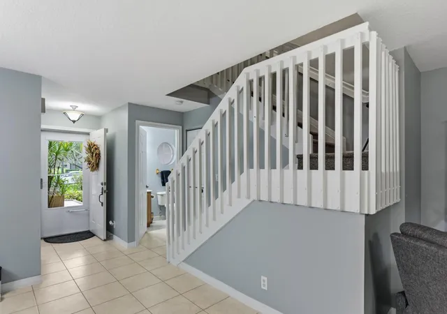 Photo 3 of Townhouse for sale at 4864 Pinemore Ln, Lake Worth, FL 33463 | MLS# B26072898 | Listing updated on 2026-09-13