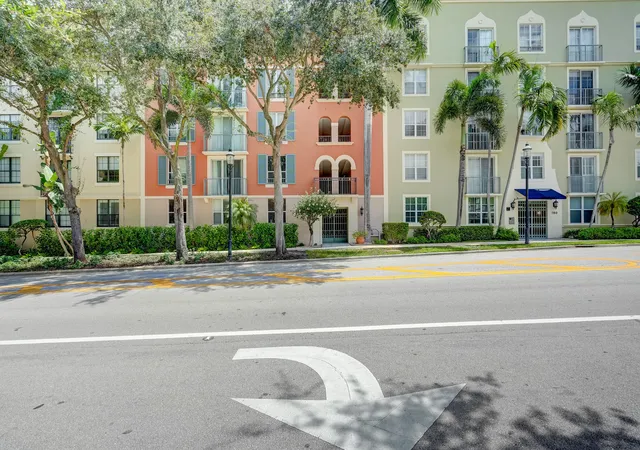 Photo 1 of Condo for sale at 780 S Sapodilla Ave #412, West Palm Beach, FL 33401 | MLS# B26072969 | Listing updated on 2026-09-23
