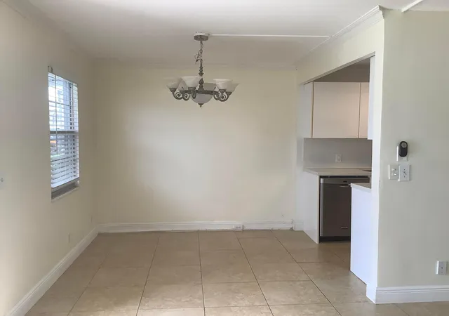 Listing Photo 5 - Condo for sale in building located at 1045 Exeter C, Boca Raton, FL 33434 - Unit #1045