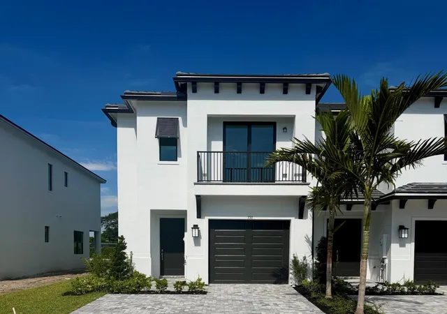 Photo 1 of Townhouse for sale at 731 Nove Blvd #10 Mangrove, Pompano Beach, FL 33063 | MLS# B26072981 | Listing updated on 2026-09-14