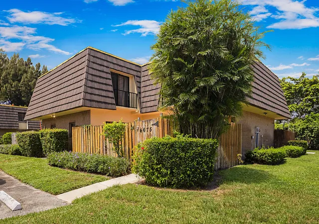 Photo 1 of Townhouse for sale at 4675 Cherry Rd, West Palm Beach, FL 33417 | MLS# B26073003 | Listing updated on 2026-09-14