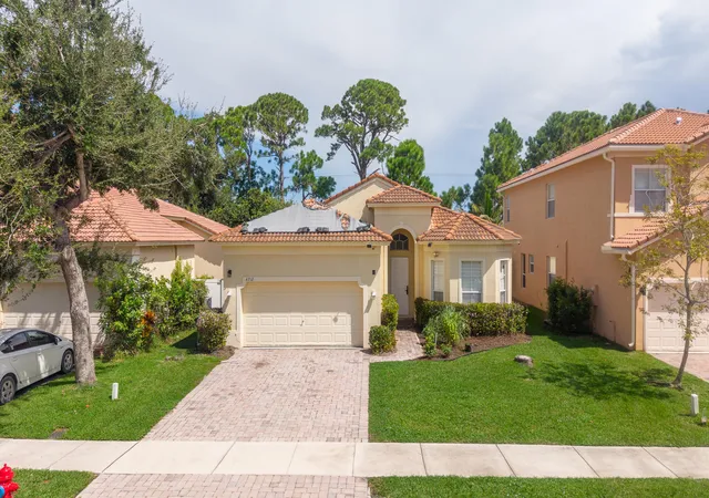 Photo 1 of Single family home for sale at 6212 Spring Lake Ter, Fort Pierce, FL 34951 | MLS# B26073091 | Listing updated on 2026-10-02