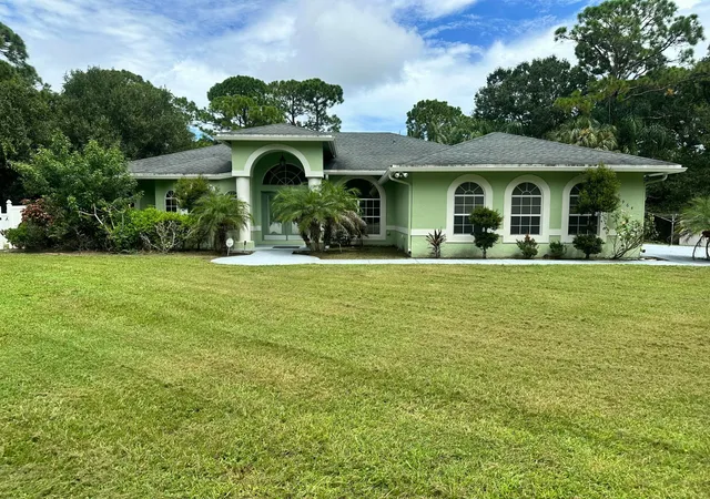 Photo 2 of Single family home for sale at 1964 Jaynell St, Fort Pierce, FL 34945 | MLS# B26073122 | Listing updated on 2026-10-02