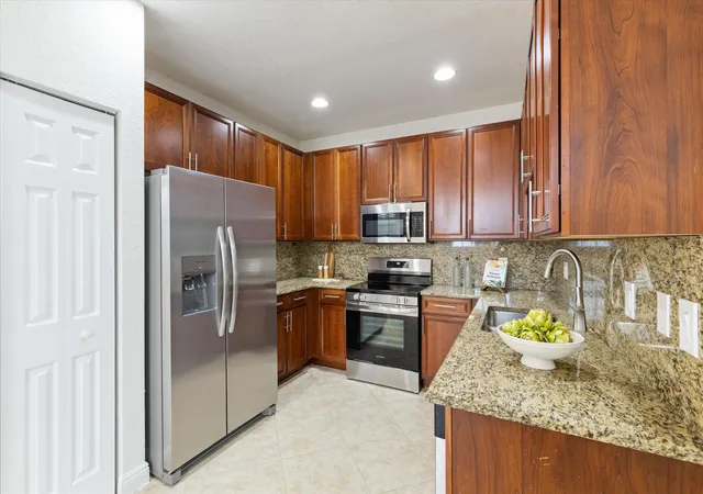 Photo 4 of Sale Pending at 9717 Darlington Pl #9717, Cooper City, FL 33328 | MLS# B26073128 | Listing updated on 2026-09-15