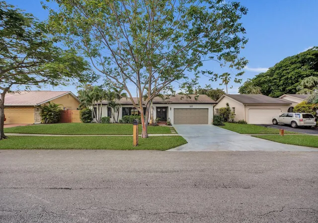 Photo 3 of Sale Pending at 5017 Sw 87th Avenue, Cooper City, FL 33328 | MLS# B26073250 | Listing updated on 2026-09-28