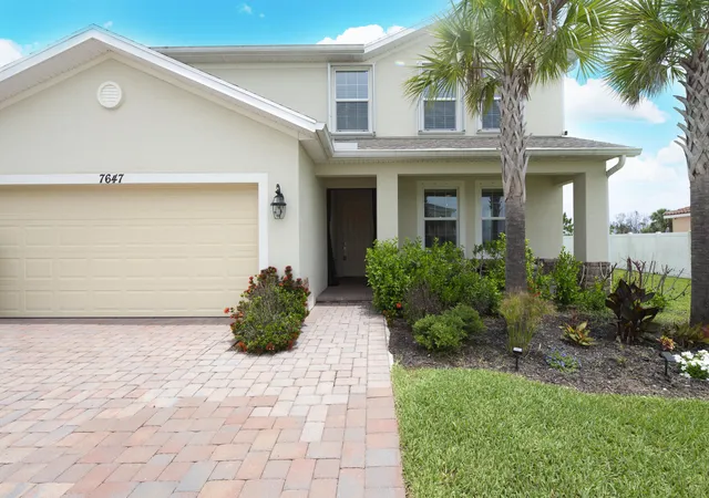 Photo 4 of Single family home for sale at 7647 NW Old Grv Ln, Port Saint Lucie, FL 34987 | MLS# B26073274 | Listing updated on 2026-09-14