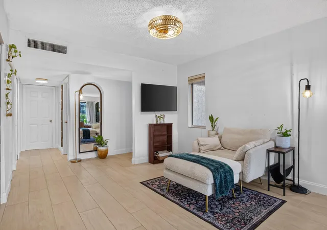 Photo 4 of Condo for sale at 3212 S Lakeview Cir #10104, Hutchinson Island, FL 34949 | MLS# B26073277 | Listing updated on 2026-09-14