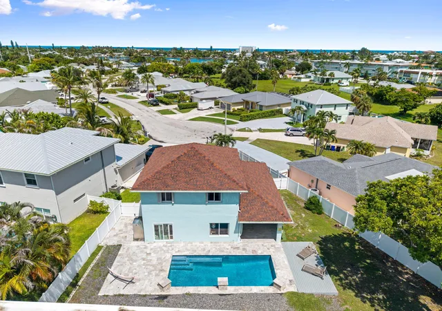 Photo 2 of Single family home for sale at 1220 Bonefish Ct, Fort Pierce, FL 34949 | MLS# B26073309 | Listing updated on 2026-09-15