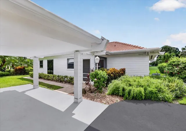Photo 4 of Single family home for sale at 13867 Eastpointe Way, Palm Beach Gardens, FL 33418 | MLS# B26073416 | Listing updated on 2026-09-14