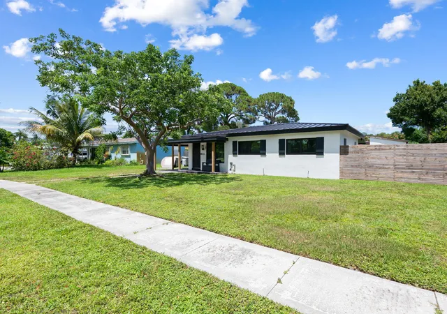 Photo 1 of Single family home for sale at 1032 Sw 1st Terrace, Pompano Beach, FL 33060 | MLS# B26073426 | Listing updated on 2026-09-13