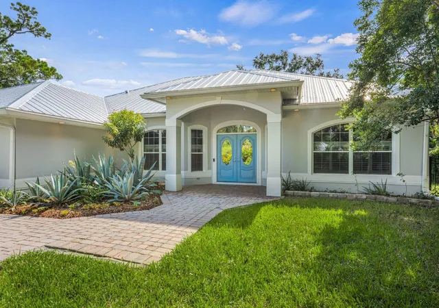 Photo 3 of Single family home for sale at 4390 2nd Square SW, Vero Beach, FL 32968 | MLS# B26073433 | Listing updated on 2026-10-05