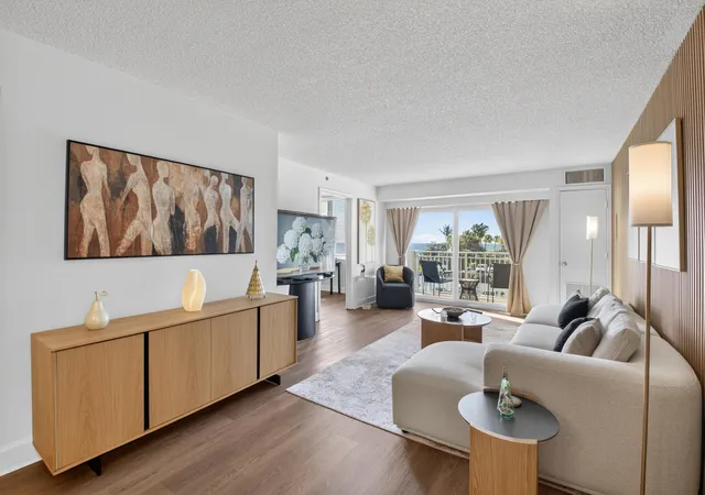 Listing Photo 4 - Condo for sale in building located at 3301 S Ocean Blvd, Highland Beach, FL 33487 - Unit #205