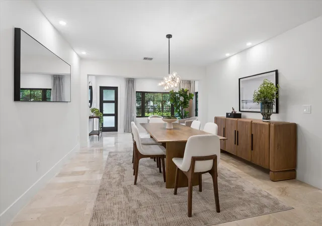Photo 3 of Sale Pending at 541 Ne 8th Avenue, Fort Lauderdale, FL 33301 | MLS# B26073464 | Listing updated on 2026-10-07