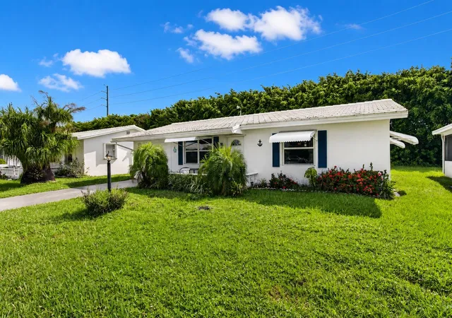 Photo 2 of Single family home for sale at 400 Sw 8th Place, Boynton Beach, FL 33426 | MLS# B26073482 | Listing updated on 2026-10-06