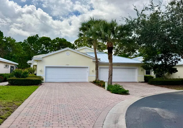 Photo 1 of Single family home for sale at 1464 Se Tidewater Pl, Stuart, FL 34997 | MLS# B26073729 | Listing updated on 2026-09-14