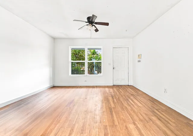 Photo 3 of Single family home for sale at 724 S D St, Lake Worth Beach, FL 33460 | MLS# B26073828 | Listing updated on 2026-09-16