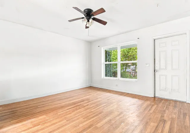 Photo 3 of Single family home for sale at 724 S D St, Lake Worth Beach, FL 33460 | MLS# B26073828 | Listing updated on 2026-09-16