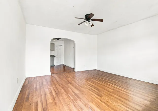 Photo 4 of Single family home for sale at 724 S D St, Lake Worth Beach, FL 33460 | MLS# B26073828 | Listing updated on 2026-09-16