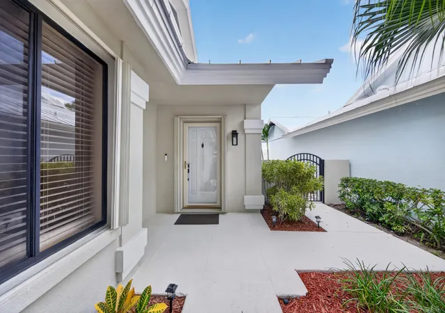 Photo 2 of Single family home for sale at 406 River Edge Rd, Jupiter, FL 33477 | MLS# B26073838 | Listing updated on 2026-09-13
