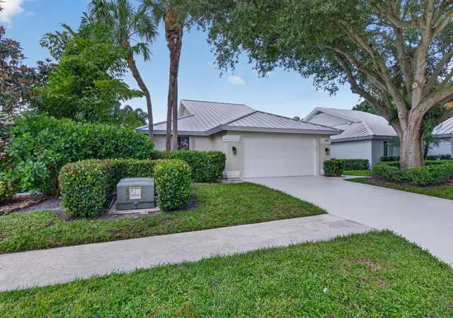 Photo 3 of Single family home for sale at 406 River Edge Rd, Jupiter, FL 33477 | MLS# B26073838 | Listing updated on 2026-09-13