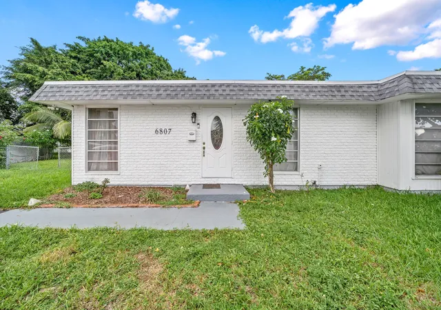 Photo 1 of Single family home for sale at 6807 Nw 80th Court, Tamarac, FL 33321 | MLS# B26073849 | Listing updated on 2026-10-06