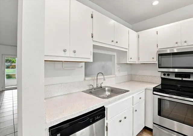 Photo 3 of Condo for sale at 5121 W Oakland Park #109, Lauderdale Lakes, FL 33313 | MLS# B26073879 | Listing updated on 2026-09-16