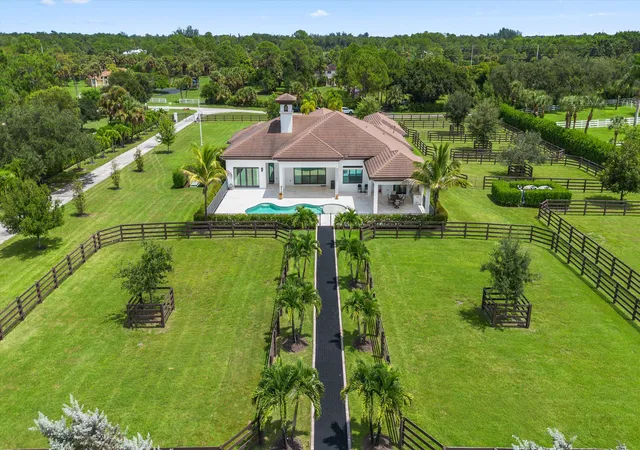 Photo 4 of Single family home for sale at 843 Stallion Dr, Loxahatchee, FL 33470 | MLS# B26073952 | Listing updated on 2026-09-16
