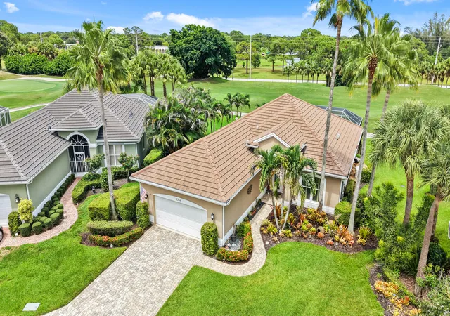 Photo 3 of Single family home for sale at 2264 Sw Brookhaven Way, Palm City, FL 34990 | MLS# B26074070 | Listing updated on 2026-09-23